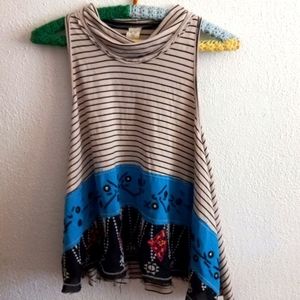 We the Free size small